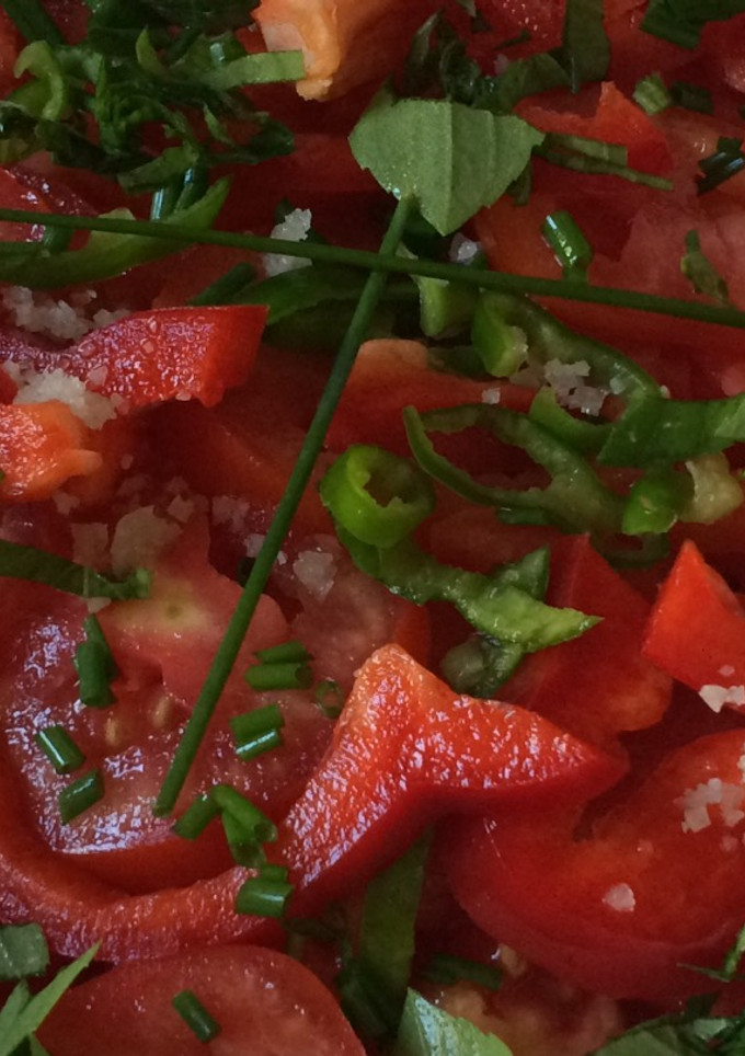 Una foto de Ensalada roja