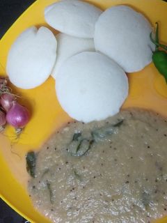 பச்சைமிளகாய் சட்னி(GREEN CHILLI CHUTNEY RECIPE IN TAMIL) செய்முறை முக்கிய புகைப்படம்