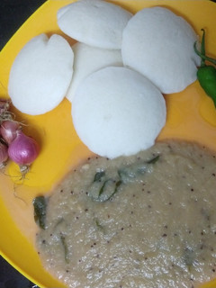 பச்சைமிளகாய் சட்னி(GREEN CHILLI CHUTNEY RECIPE IN TAMIL) செய்முறை முக்கிய புகைப்படம்