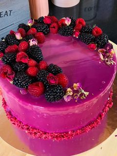 Málnás csoki mousse torta recept fotója