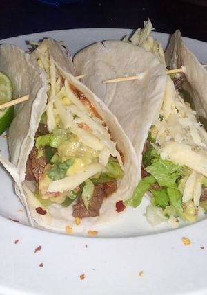 Una foto de Fajitas de carne y pollo