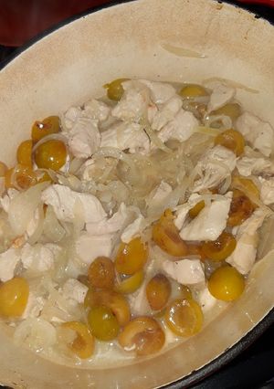 Une photo de Emincé de poulet aux mirabelles