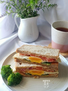 Foto resep Sandwich Telur dan Acar Timun