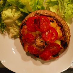 A picture of Portobello Pizza.