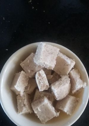 A picture of Nariyal ki burfi.