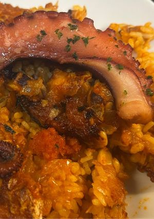 Una foto de Arroz con Pulpo y Sobrasada en Airfryer Cosori