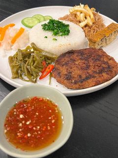 Hình của món Cơm Tấm Chay.