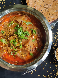मेथीदाना औऱ पापड की सब्जी (Methidana aur papad ki sabzi recipe in Hindi) रेसिपी मुख्य फोटो