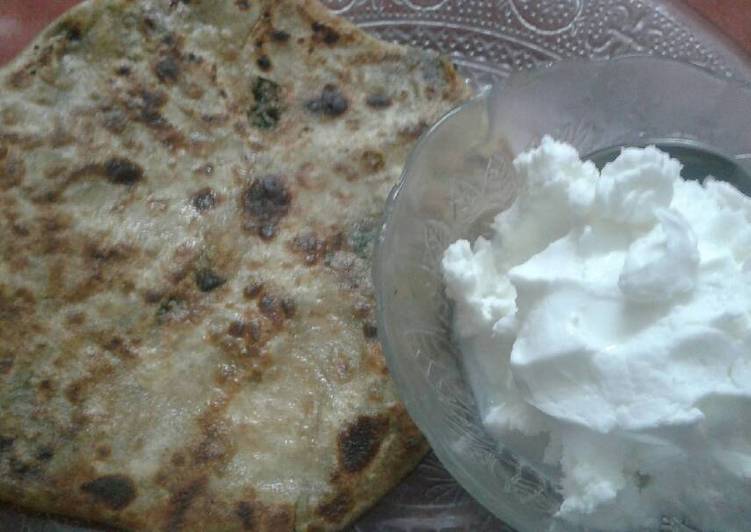 Methi aalu paratha with homemade white butter