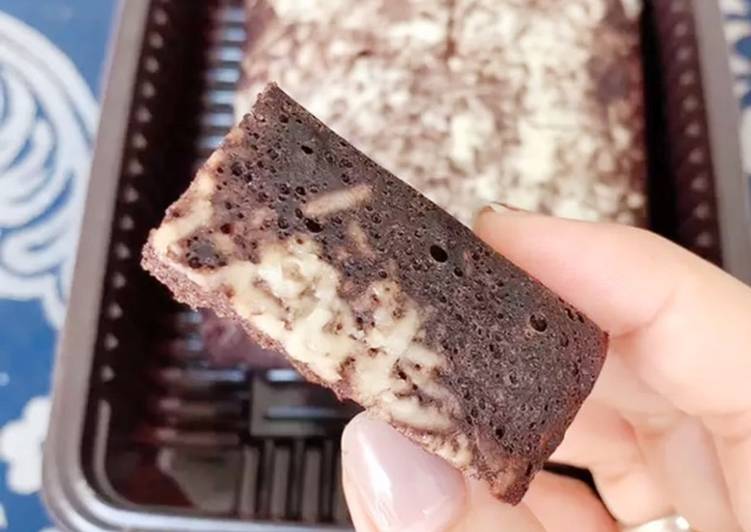 Bagaimana Menyiapkan Brownies menal-menul DEBM Anti Gagal