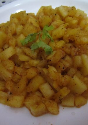 A picture of Spicy pineapple salad.