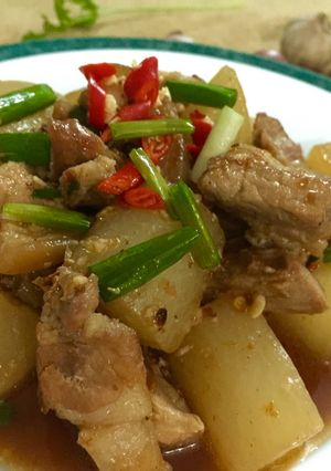 Hình của món Thịt kho củ cải.