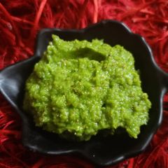 A picture of Hara lehsun ka namak.