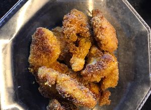 Una foto de Chicken finger estilo hindú - Deditos de pollo del recetario Presto Pronta