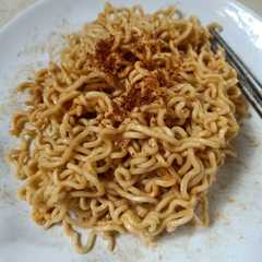 รูปของ Mie Spicy Bulgogi Cheese
