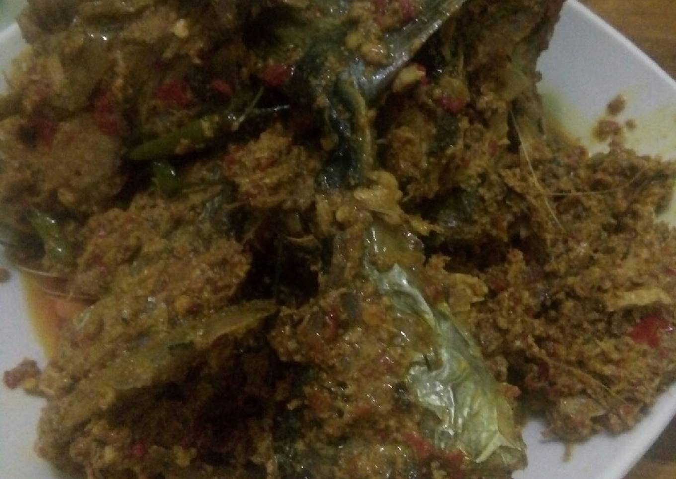 Rendang tuna asap khas pesisir