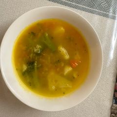 Soup with chicken 🍗rice 🌾and vegetables 🥦🥕 A picture of Soup with chicken 🍗rice 🌾and vegetables 🥦🥕.
