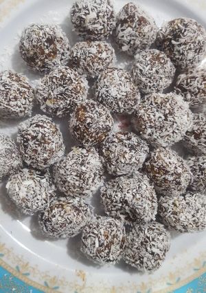 عکسی از دستور خرما گرم