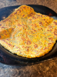 Indiai, görögszénás lepénykenyér (Methi Pratha) recept fotója