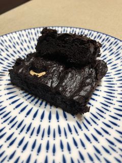 Una foto de Brownie de aguacate y chocolate