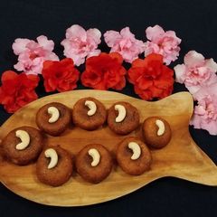 A picture of Kakara Pitha.