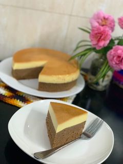 Hình của món Gatô Flan 🍮.
