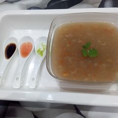A picture of Soupy noodles / noodles soup.