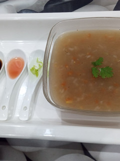 A picture of Soupy noodles / noodles soup.