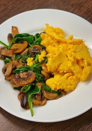 Spenótos-gomba + rántotta recept fotója