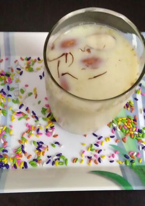 A picture of Thandai milk.