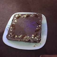 A picture of Chocolate Ice-cream biscuit cake.