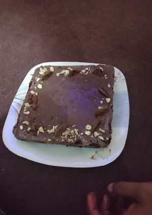 A picture of Chocolate Ice-cream biscuit cake.