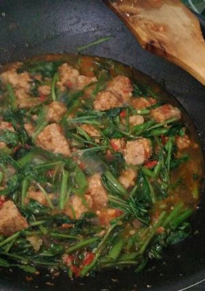 Foto resep Kacom (kangkung Oncom)