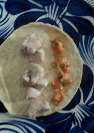 Una foto de Taquito de cerdo al pulque con epazote rancho el Pirul