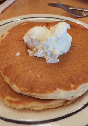 A picture of Buttermilk pancakes.