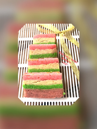 Bagaimana Menyiapkan Bolu kukus tempe rainbow Ekonomis Untuk Dijual