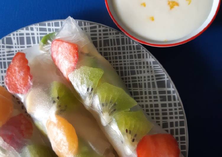 Fruit Spring Roll with Zest Sauce