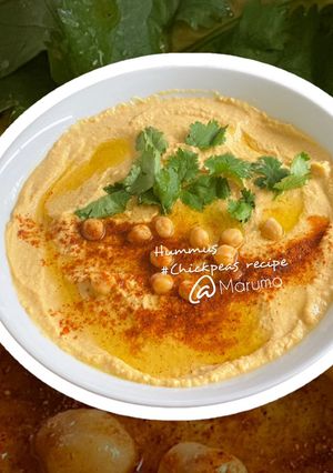 A picture of Hummus.