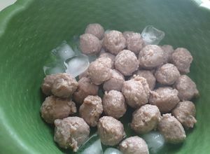 Foto resep Pentol Bakso Daging Sapi homemade dan cukup kenyal