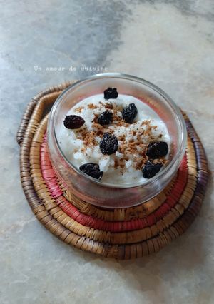 Une photo de Riz au lait aux raisins secs et cannelle 🍚