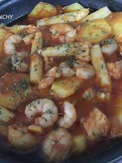 Una foto de Migas de bacalao con gambas y espárragos blancos