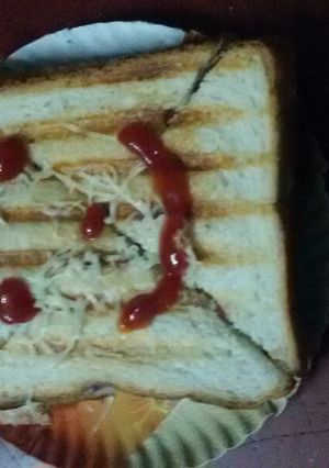 A picture of Veg grill cheese sandwich.