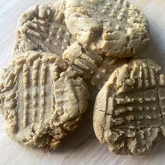 A picture of Classic Peanutbutter Cookies🥜.