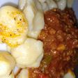 Ñoquis con salsa boloñesa