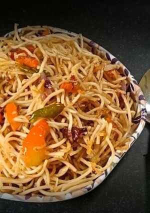 মিক্সড ভেজিটেবিল চাউ(mix vegetable chow recipe in Bengali) রেসিপির প্রধান ছবি