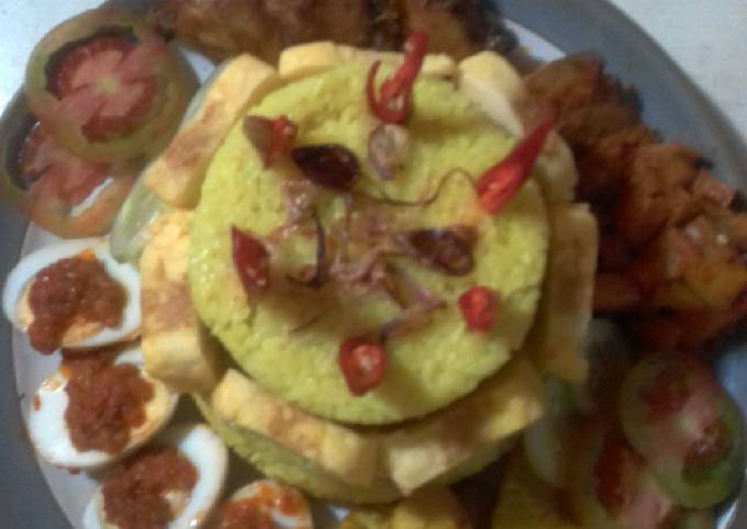 Ternyata ini loh! Bagaimana cara bikin Nasi kuning rice cooker  lezat