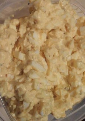 A picture of My creamy egg salad.