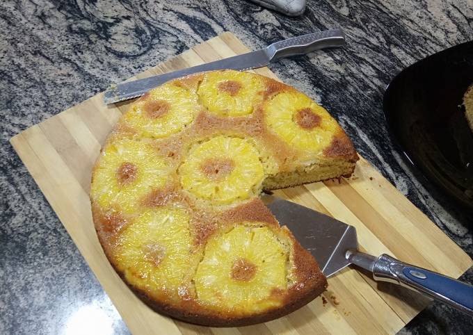 Caramelized Pineapple Upside down cake