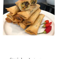 A picture of Vegetable spring rolls.