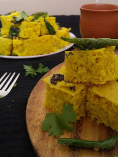 A picture of Instant Khaman Dhokla.